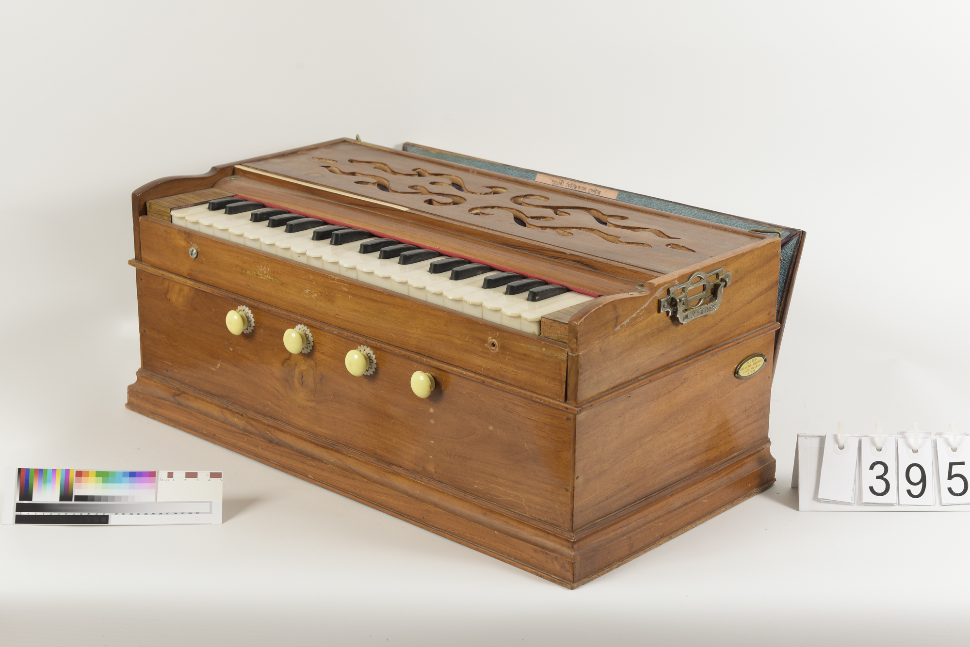 395 NIL BROTHERS HARMONIUM INDIANO Museo della Fisarmonica